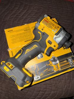 DEWALT Max XR Cordless Impact Driver 