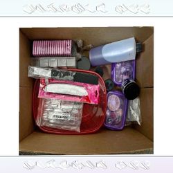 leave green Unleash Your Art Talent with Pro Makeup Artist System