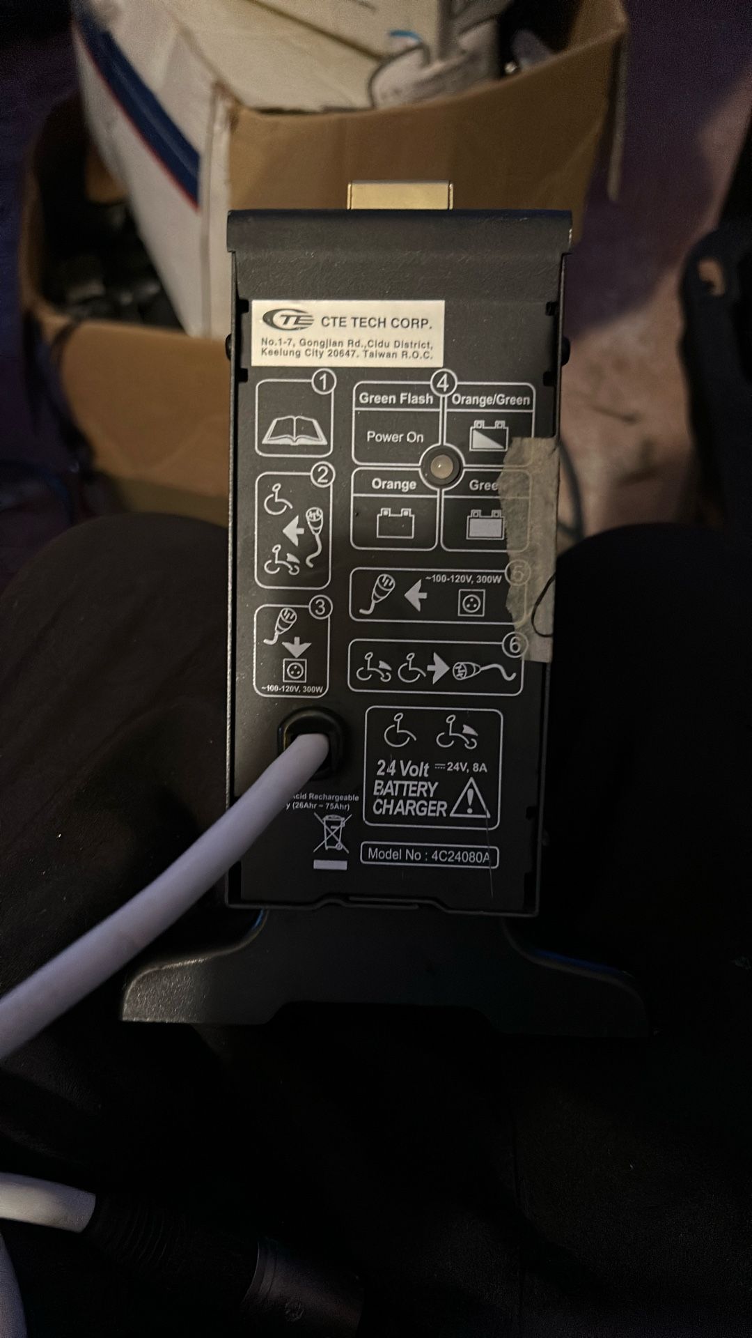 Wheel Chair/kart Charger 24v
