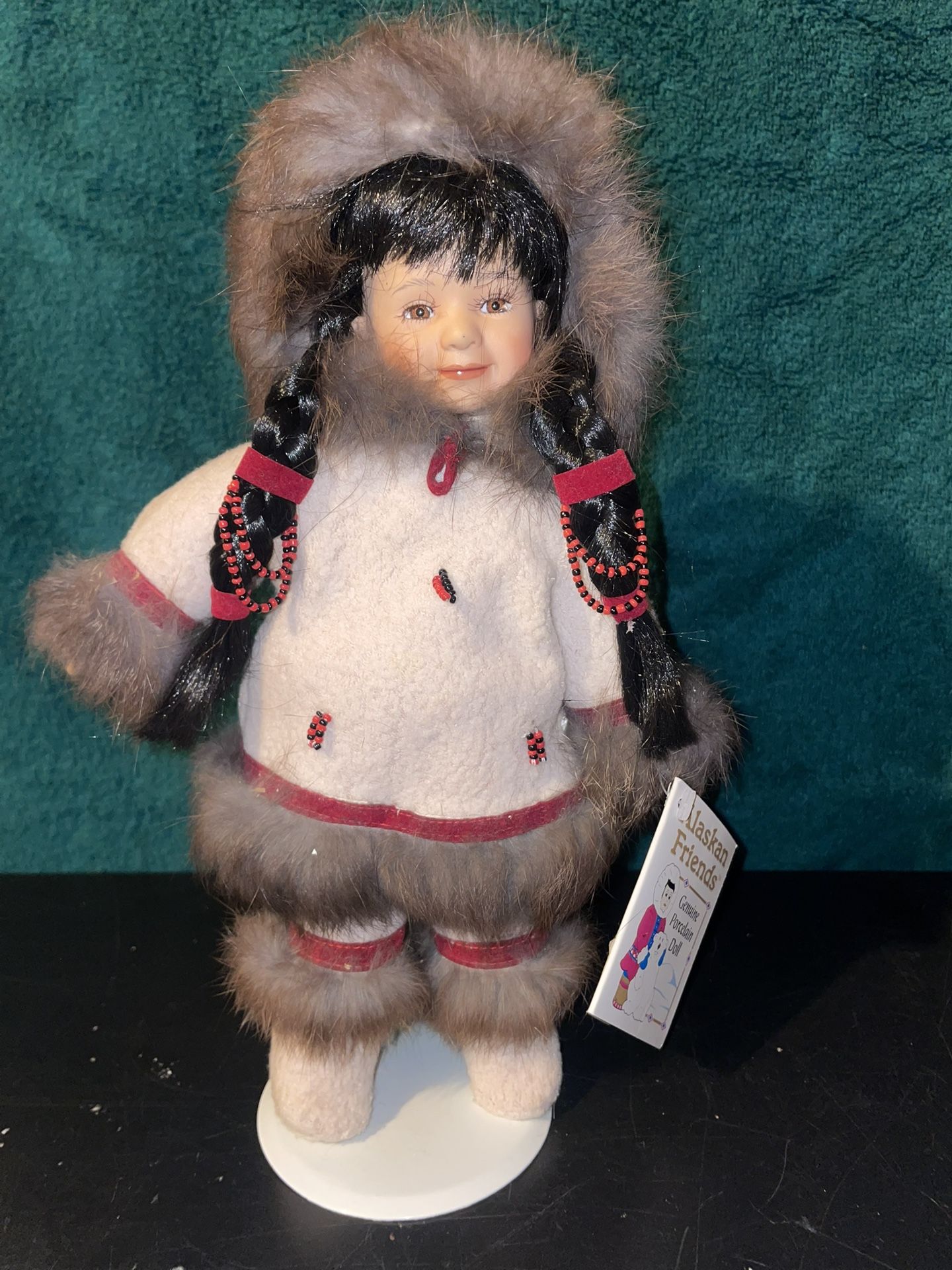 Alaskan Friends - Porcelain Doll With Stand - Cream Parka - 10" Girl