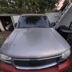 99 Gmc Front
