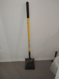 56" square point shovel