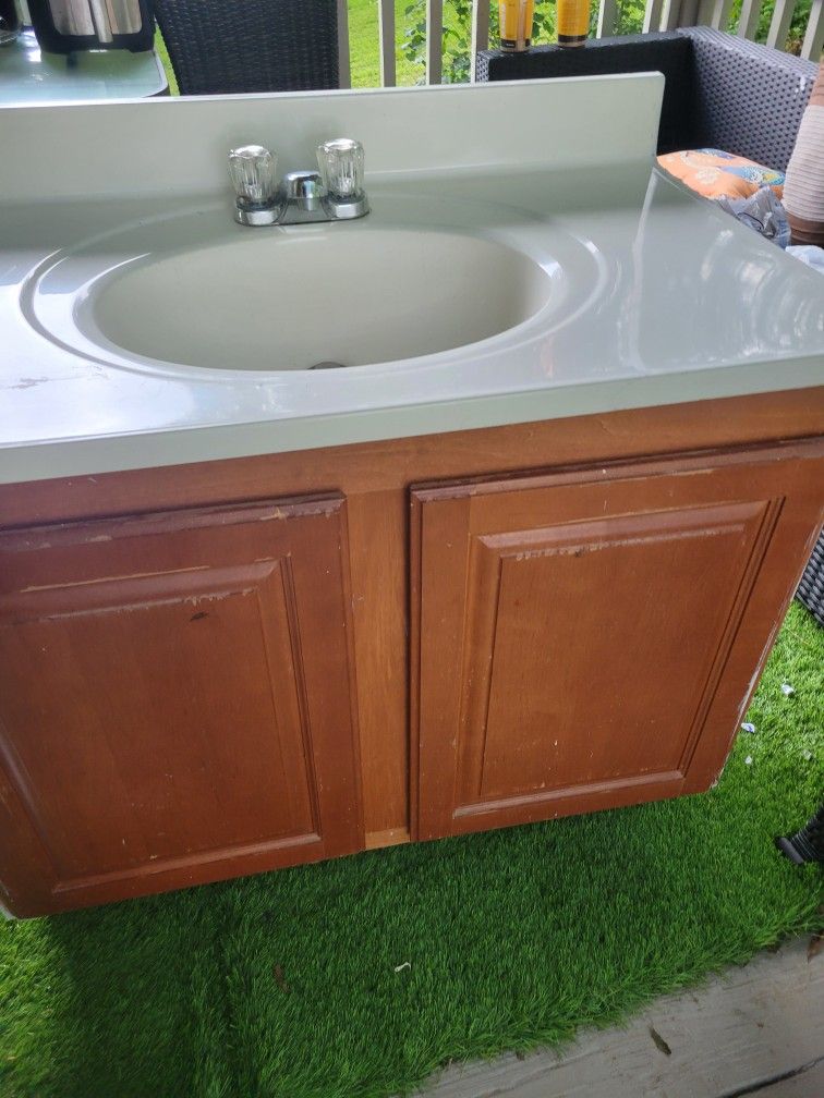 Bathroom Vanity Cabinet With Sink and Faucet