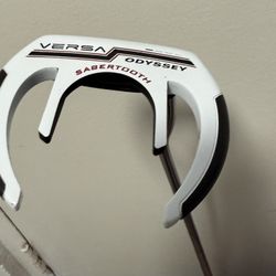 Odyssey Versa Sabertooth 34In