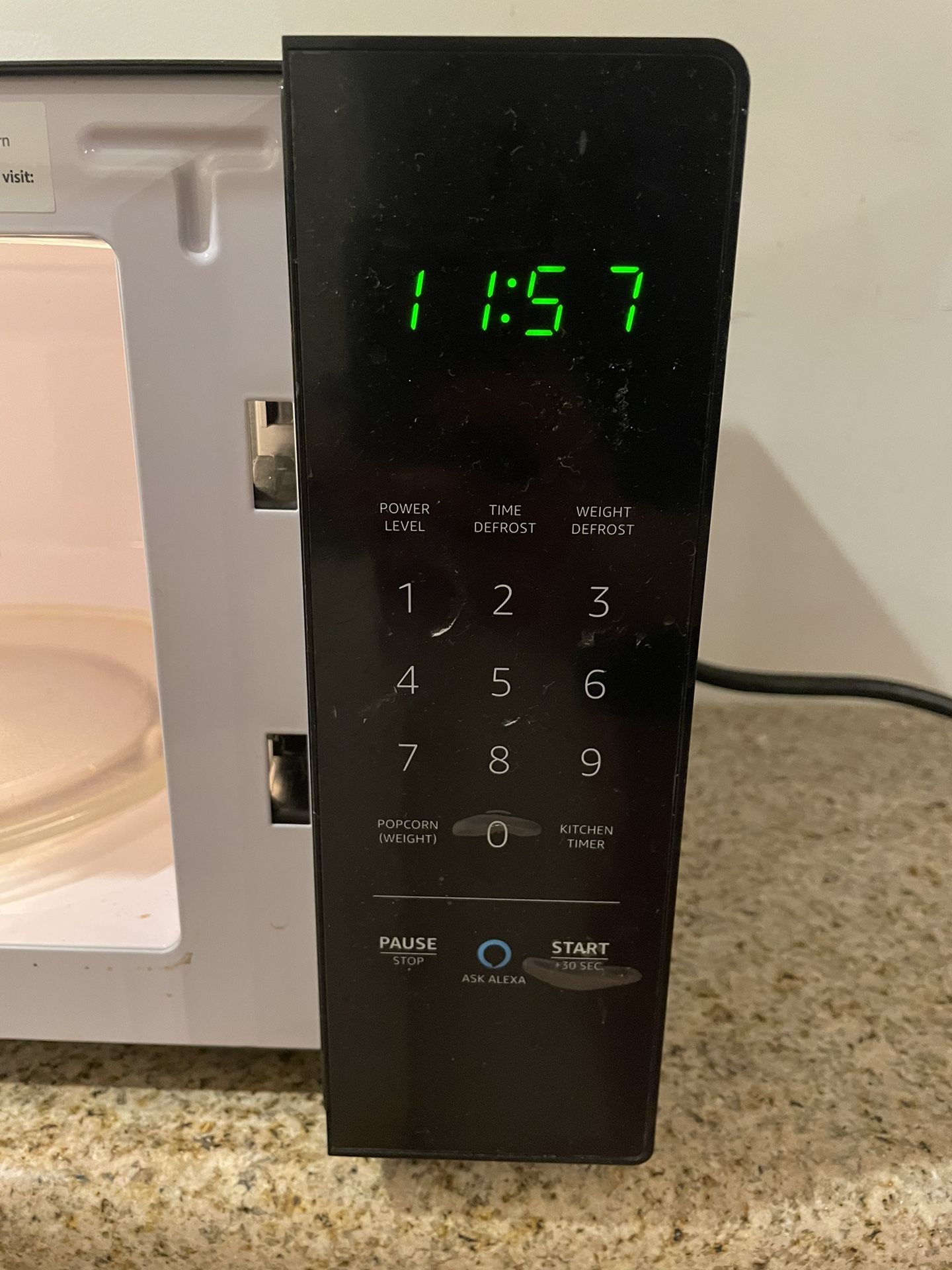 Amazon Basics Microwave for Sale in New York, NY OfferUp