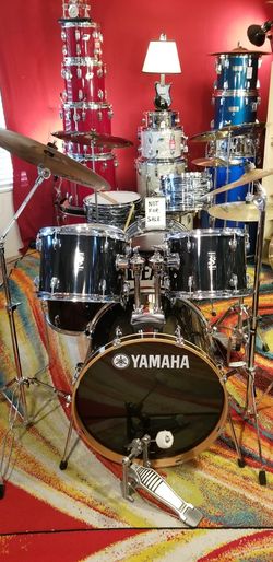 Yamaha Drum set 5pc Complete Set 