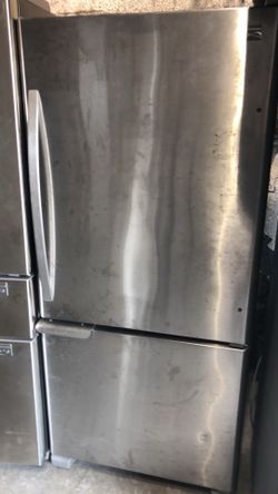 kenmore 30 inches refrigerator bottom freezer