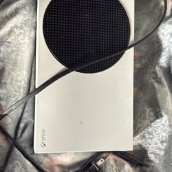 Xbox series x plus controller and all cables