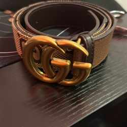 Gucci logo belt size 34-36 