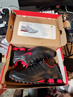 Nike Shox NZ EU Black Varsity Red 501524-027 Size 10.5 Brand New W/ Box