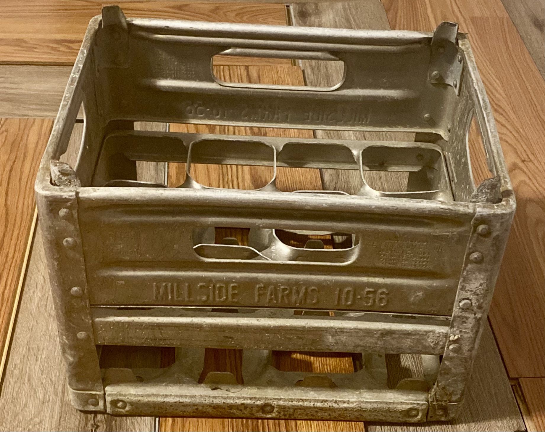 Vintage 1956 MILLSIDE FARMS Metal Milk Crate – Rustic Industrial Decor