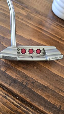Scotty Cameron Select Newport 2 Notchback Putter