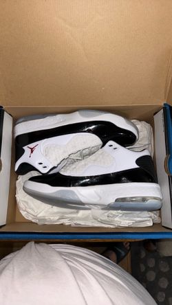 Men’s Jordan’s Max Aura 2 by Nike- size 10