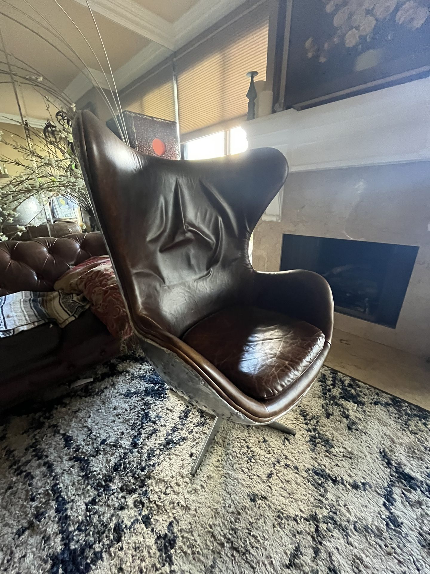 Restoration Hardware Aviator Egg Swivel Chair for Sale in Los