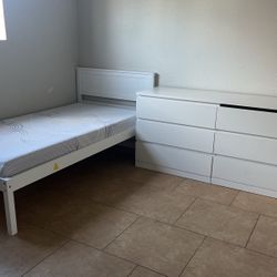 Dresser & Bed