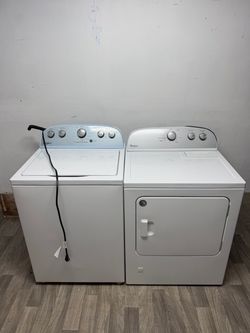 Whirlpool washer and dryer laundry