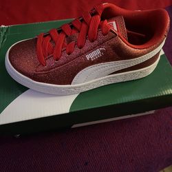 Kids Pumas Size 11C