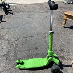 Jetson Kids Light Up Scooter