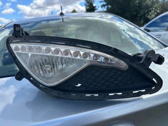 GENUINE  RIGHT SIDE-FOG LAMP LIGHT FOR 13-15 HYUNDAI GENESIS COUPE