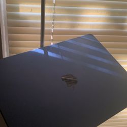 Mac book M2
