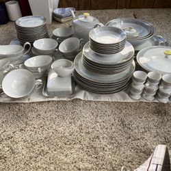 Vintage Porcelain Set 