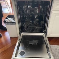 Dishwasher 