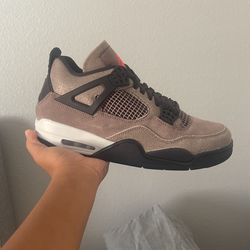 Jordan 4 “Taupe Haze”