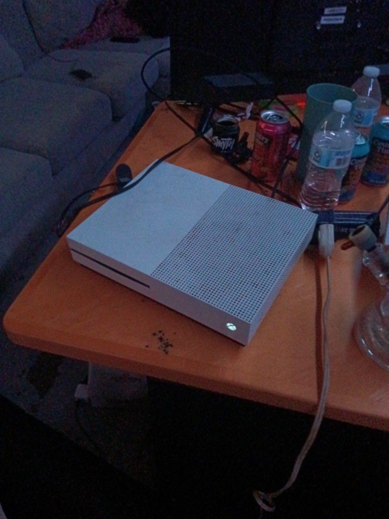 Xbox One S