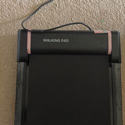 Walking pad/ treadmill