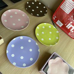 Decorative Plates 