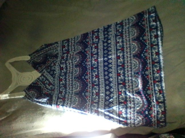 Women's Top/Small Dress L/G(11-13)