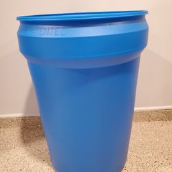 Barrels/Drums Removable Top 30Gallon/114L Like New, Clean.  Food grade,