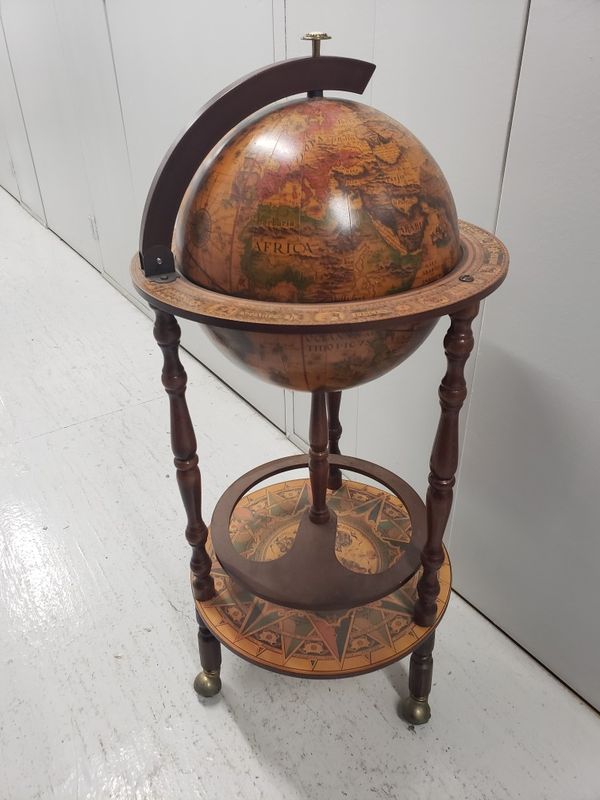 globe with hidden bar globe with hidden bar