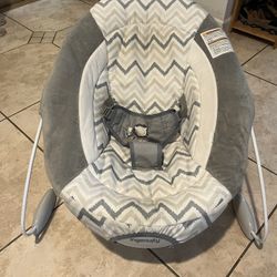 Ingenuity Baby Bouncer Seat EUC