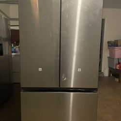 Samsung Fridge For Sale!!!