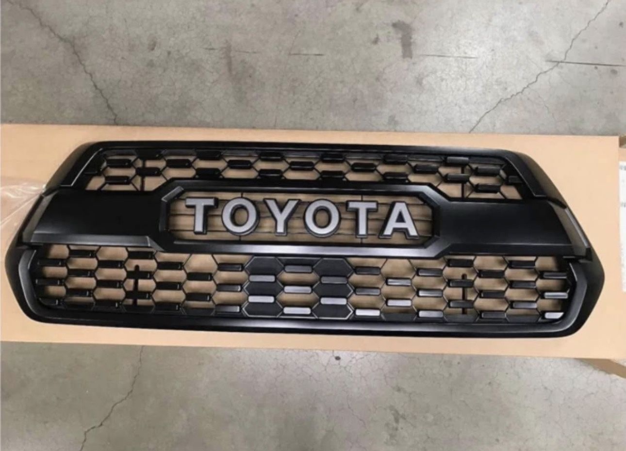 2022 Toyota Tacoma Grill