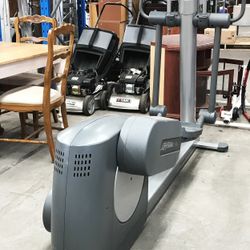 Life Fitness 95Xi Elliptical Fit Stride Total Body Trainer