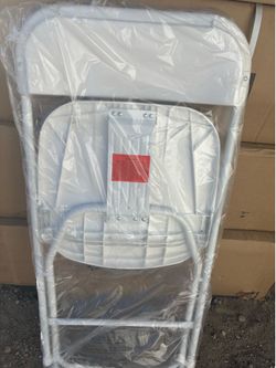 🔥🔥🔥brand new tables and chairs for sale 🔥🔥🔥