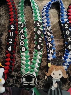 graduation leis