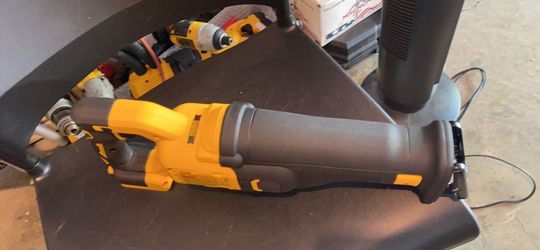 DEWALT 20V BRUSHLESS DCS368 VARIABLE SPEED RECIPROCATING SAW -0-3000/min(SPM)POWER DETECT Tool only