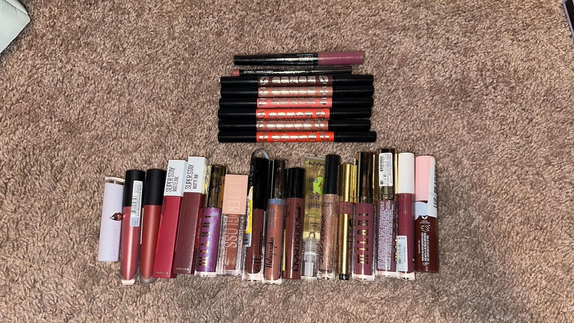Huge Lip Makeup Bundle