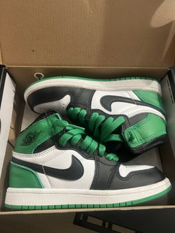 PS Jordan 1  Retro High OG Lucky Green