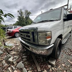 2010 Ford E-250