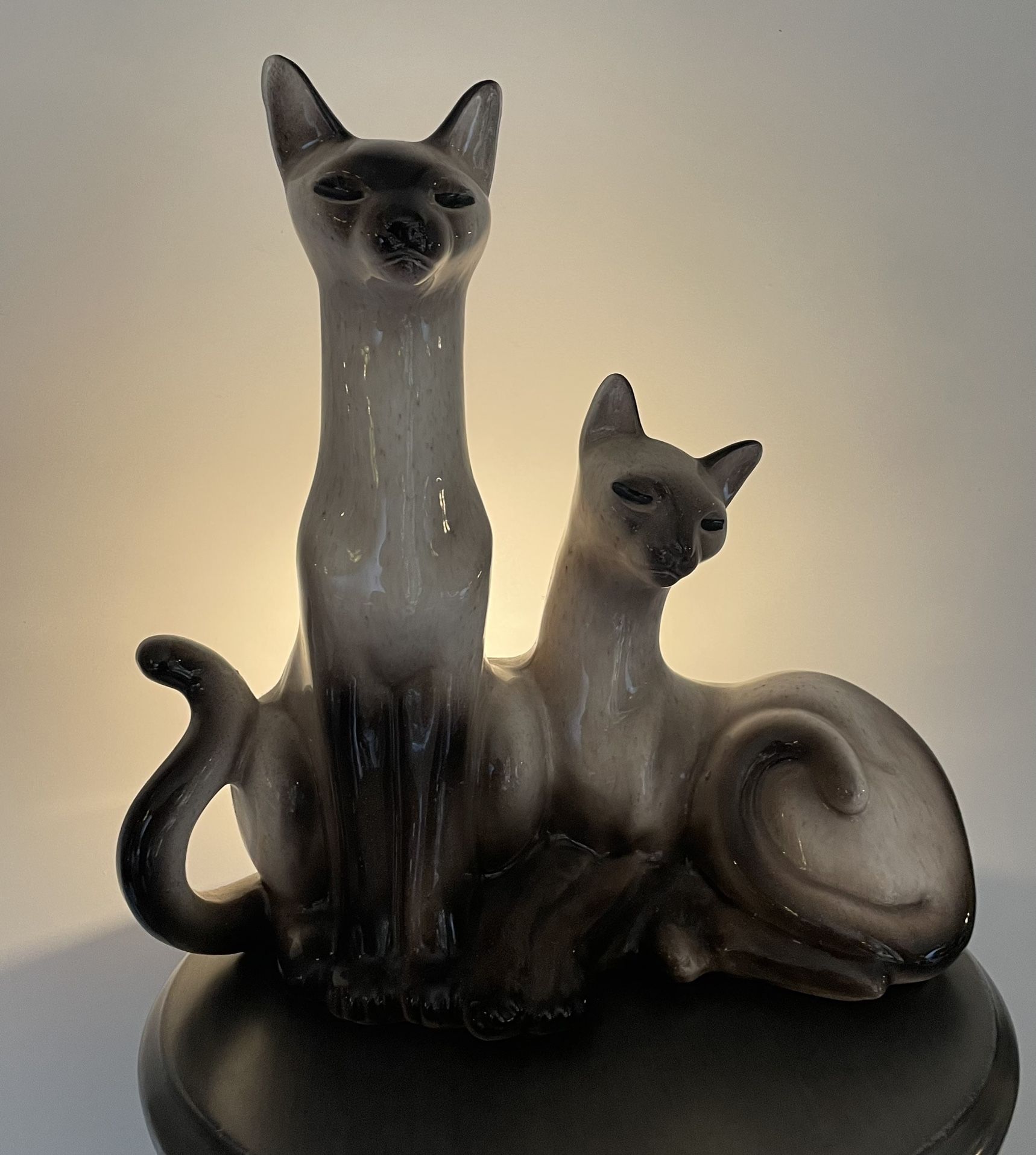 Vintage Siamese Cats TV Lamp