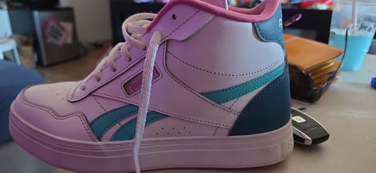 Assorted shoes, women's