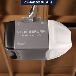 1/2 HP Smart Quiet Belt Drive Garage Door Opener with Battery Backup