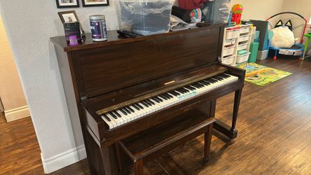 Baldwin Piano