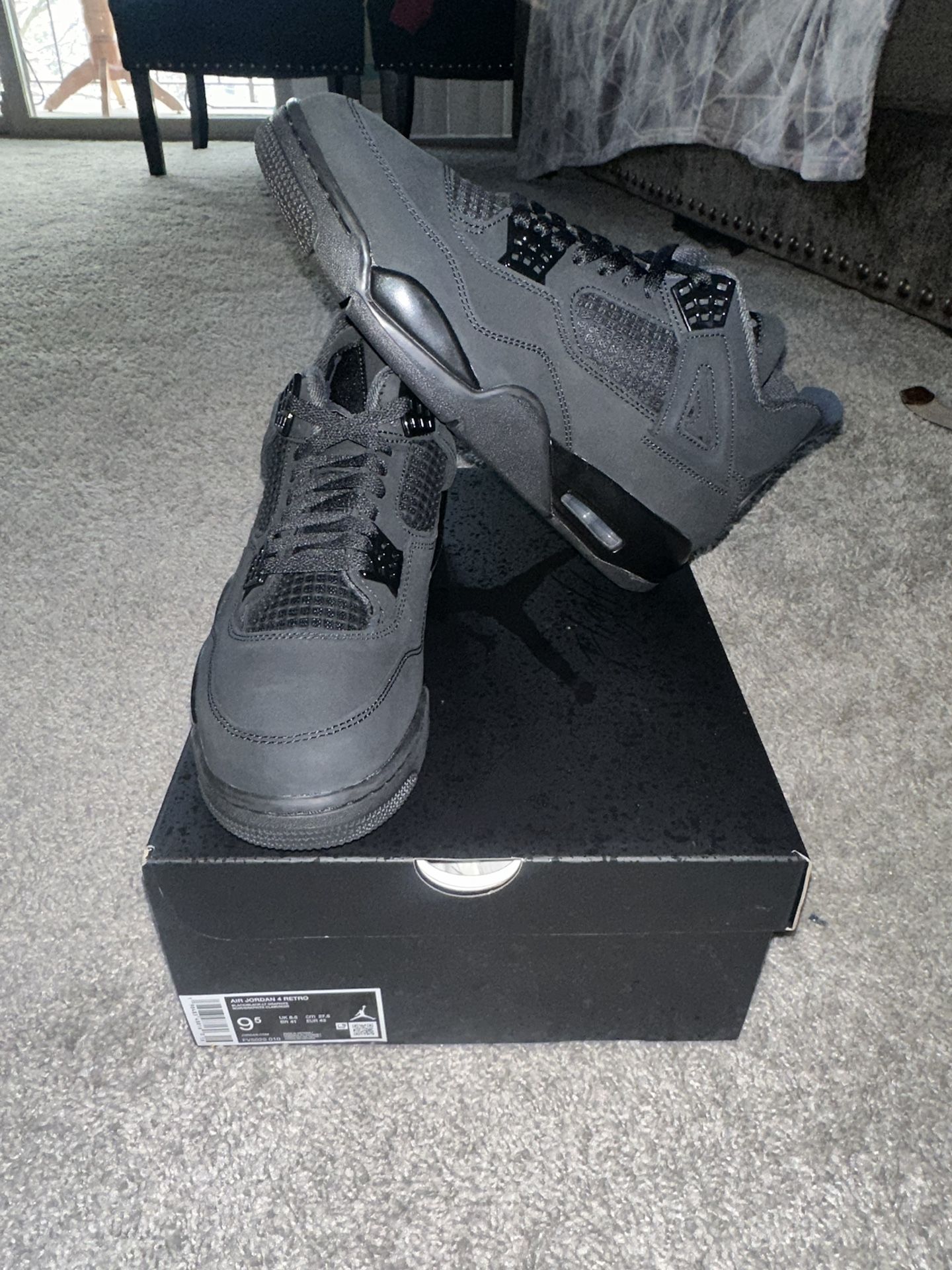 Jordan 4 Black Cat Size 9.5