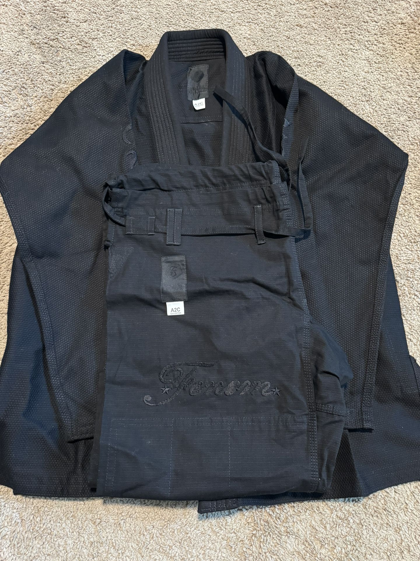 Woman's Gi - Black Fenom