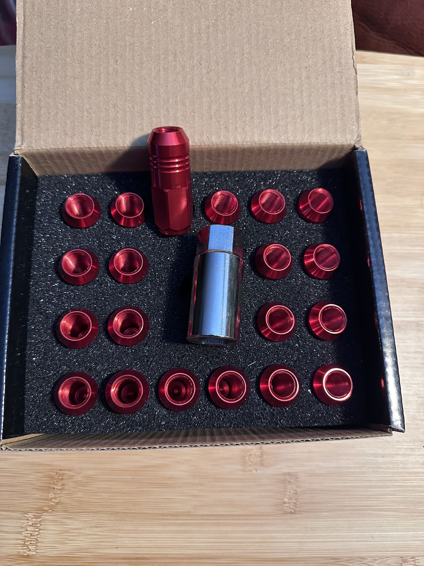 New DNA MOTORING M12x1.25 Aluminum Lug Nuts, 20 Pcs of 19mm Hex Closed End Lug Nut for Aftermarket Wheels w/ 1 x Socket Key, Red, LN-ZTL-9020-125-P